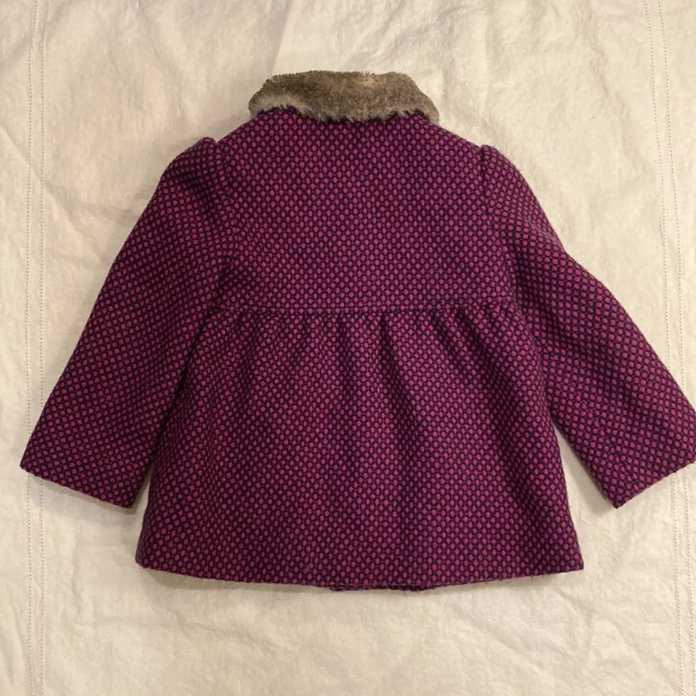 Cherokee Coat - Picture 3 of 7
